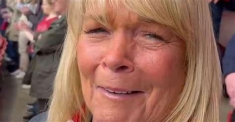 linda bloot|Linda Robson blows minds when fans discover she。